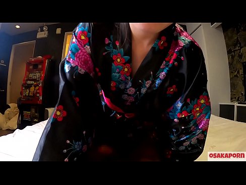 ❤️ Vajza e re cosplay pëlqen seksin deri në orgazmë me një shiringë në një kalorës dhe një blowjob. Vajzë aziatike me pidhi leshtore dhe cica të bukura me kostum tradicional japonez në video amatore që tregon masturbim me lodra qij. Sakura 3 OSAKAPORN. Porno ruse tek ne ❌